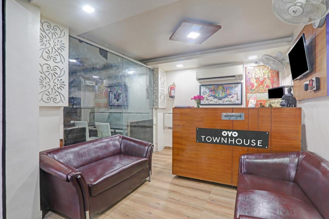 Townhouse 1150 Hotel Dayal Palace Chinhat Exterior foto