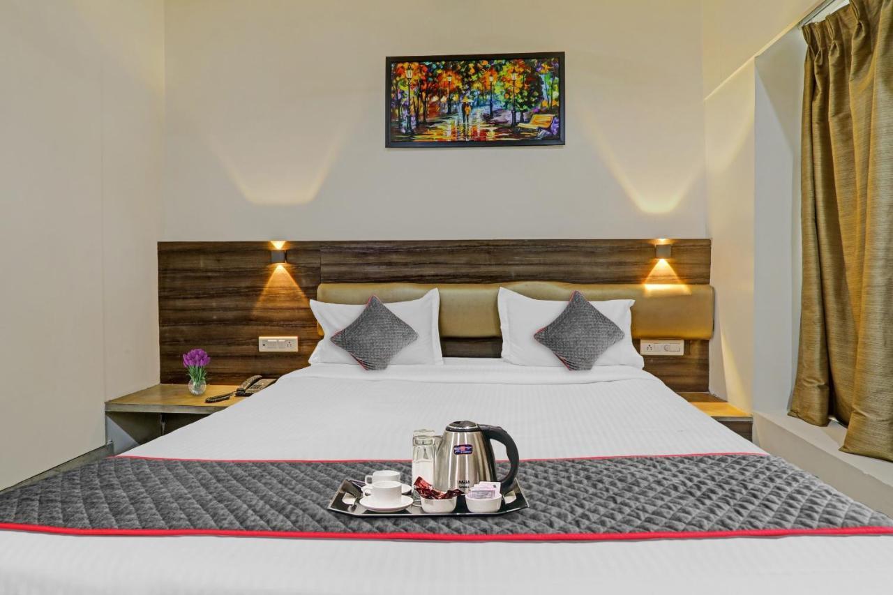 Townhouse 1150 Hotel Dayal Palace Chinhat Exterior foto