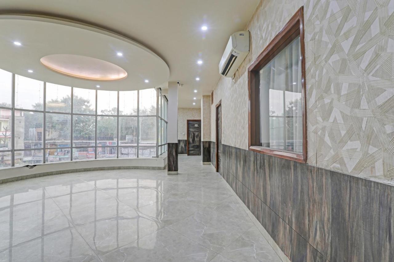 Townhouse 1150 Hotel Dayal Palace Chinhat Exterior foto